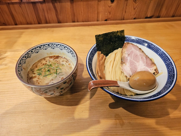 「カレーつけ麺味玉」@ラーメン トウカンヤの写真