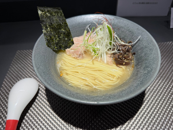 「画流豚骨」@noodle art gallery Ryota Tezukaの写真