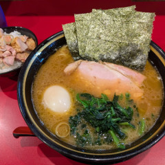 家系ラーメン 稲葉家の画像