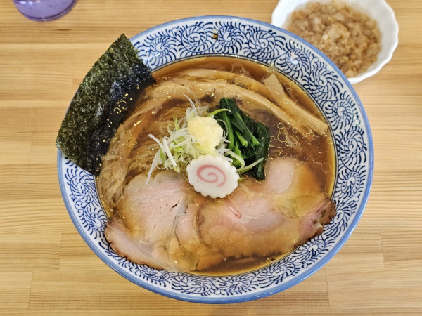 「【限定】生姜醤油らーめん＋背脂　1000＋150円」@中華蕎麦 自遊仁の写真