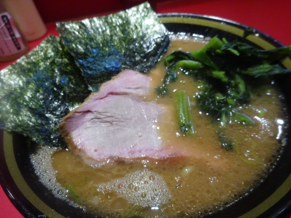 「ラーメン　950円」@王道家味の継承店 カズ家 大門店の写真