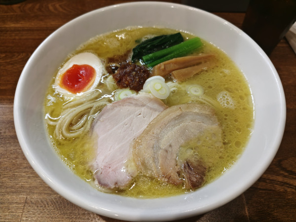 「いづるラーメン（塩）とろり 930円」@ラーメンいづるの写真