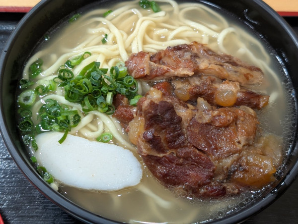 「軟骨ソーキそば」@そば処 琉風の写真