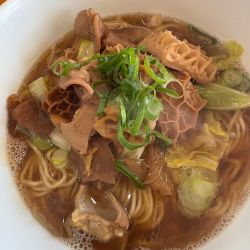 牛もつ煮ラーメン