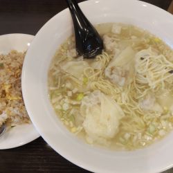 定食 ワンタンメン半チャーハン(1,100)