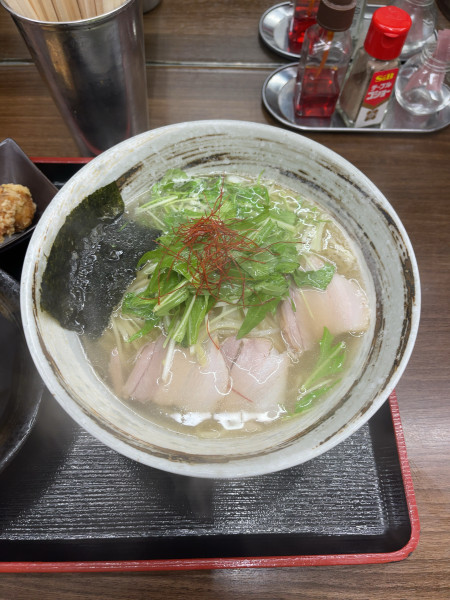 「塩らぁめん（800円）」@らぁめん hiroの写真