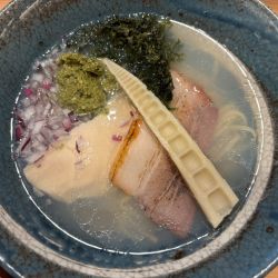 牡蠣潮ラーメン