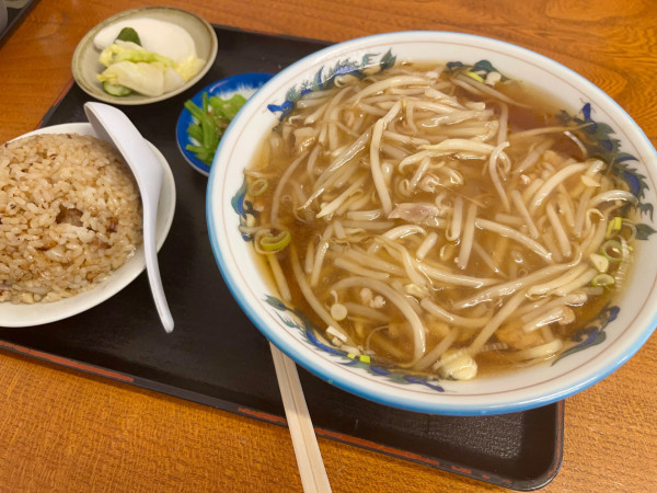 「もやしラーメン」@手打ちラーメン 東峯園の写真