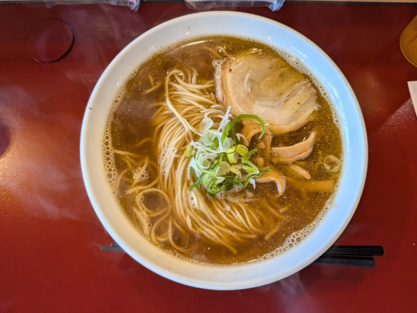 「特製中華そば　大盛」@麺房 十兵衛 五所川原店の写真