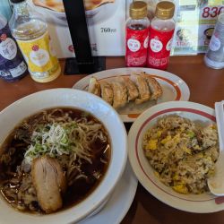 郡山ブラック(素ラーメン餃子セット)+チャーハン