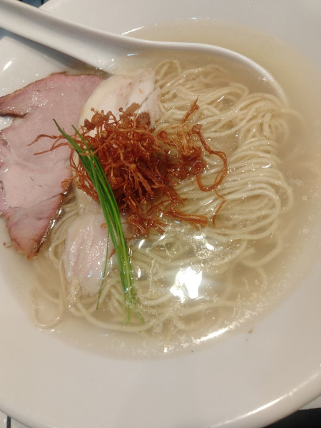 「うま味塩そば」@81番の写真