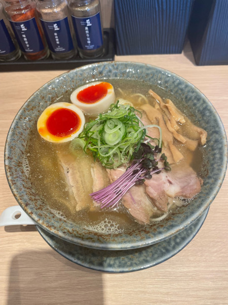 「煮干し中華そば」@煮干そば・鶏そば 藍 茨城神立店の写真