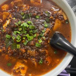 陳麻婆豆腐ラーメン（ランチセット）：950円