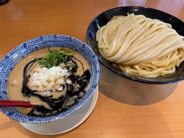 「鶏黒つけ麺1060円」@麺堂 稲葉の写真