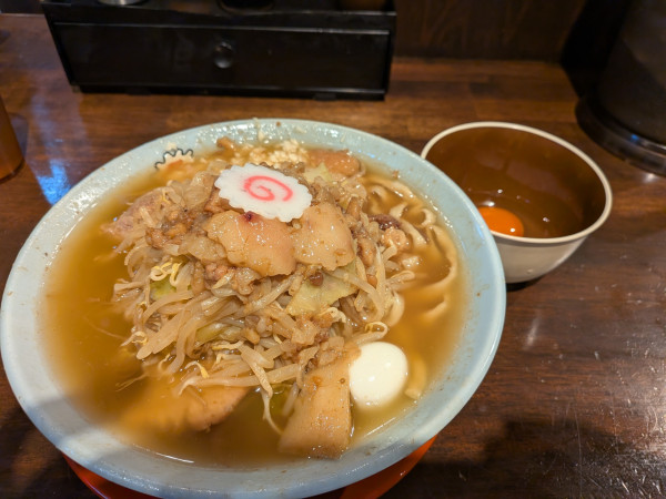 「ラーメン（半分）＋生卵」@自家製麺 No11 ASAKUSAの写真