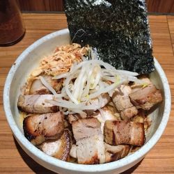 汁なし(中)￥700＋ チャーシュー増し￥250＝￥950