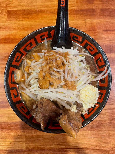 「豚ラーメン(950円)ニンニク」@東京ぶたくらぶの写真
