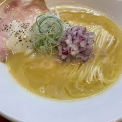 鶏白湯(温玉入り)
