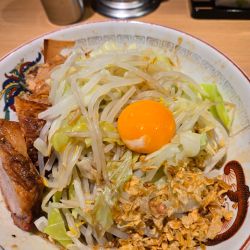 汁なし(カラメ、アレ)+辛ニラ