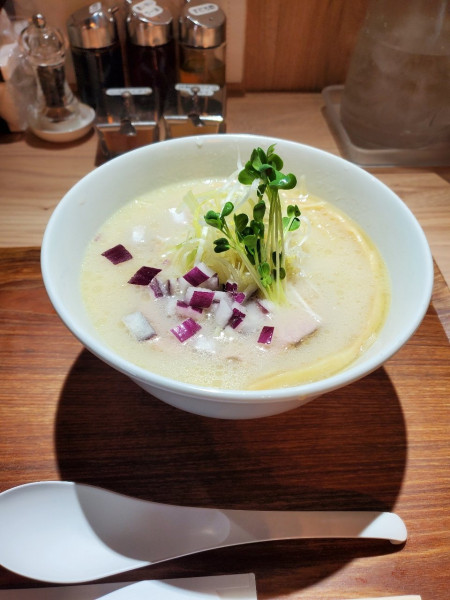 「鶏塩ラーメン@790」@中華そば 上田製麺店の写真