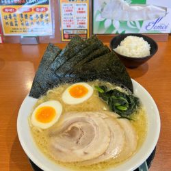 全部のせラーメン