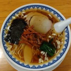 ラーメン 600円 ・大盛り 150円