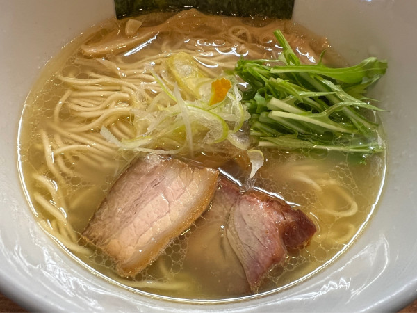 「ゆず香る白醤油らーめん」@麺処 びぎ屋の写真