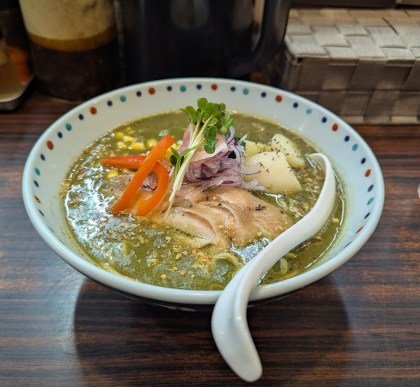 「グリーンラーメン」@らー麺 あけどやの写真