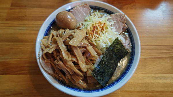 「塩メンマチャーシュー＋味玉」@自家製中華そば としおかの写真