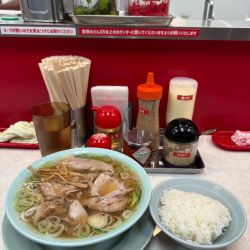 中華そば790円　めし無料