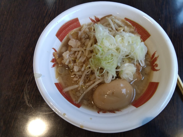 「[北ノ醤油チーホ]特製ラーメン（1500円）」@東京競馬場 第1回グルメマップの写真