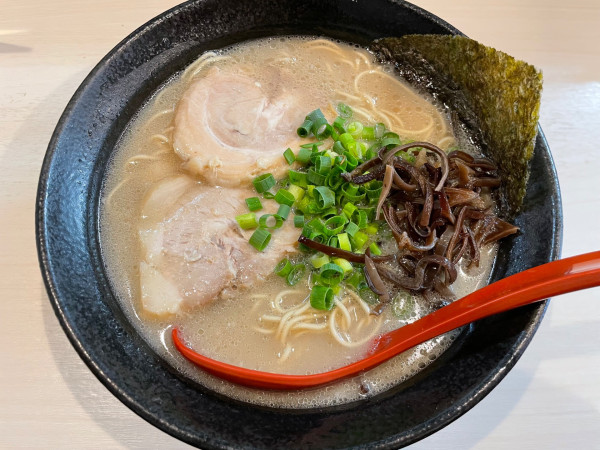 「濃厚豚骨　￥８８０」@濃厚豚骨 台湾まぜそば なつきの写真