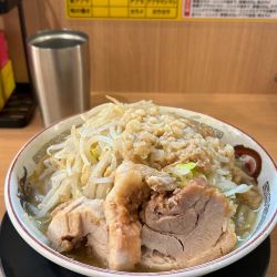 小ラーメン　ニンニク野菜アブラマシマシ