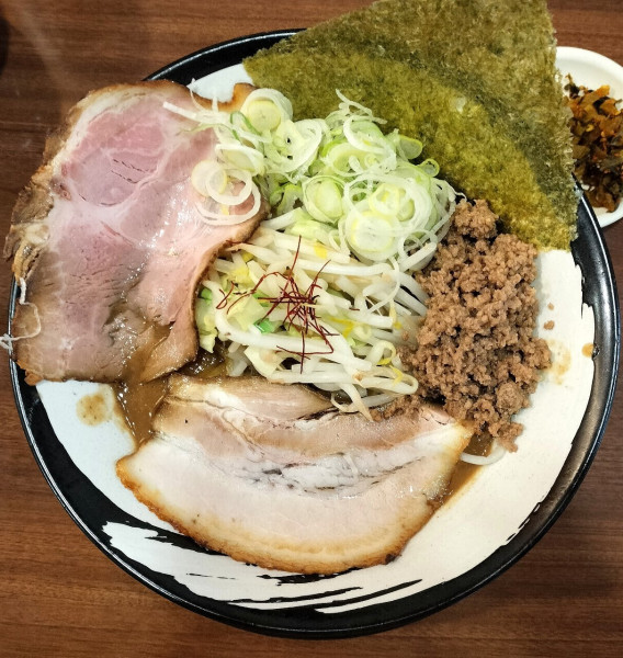 「(限定)危険な味噌とんこつ 1250円」@麺屋 極豚の写真