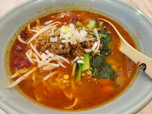 「麻辣刀削麺」@中華料理 曙の写真