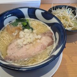 濃厚鶏白湯らぁ麺（塩）＋白髪ねぎ