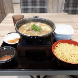 とんこつ新牛肉玉ラーメン鍋膳