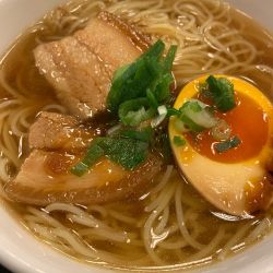 台湾風やわらか煮豚麺