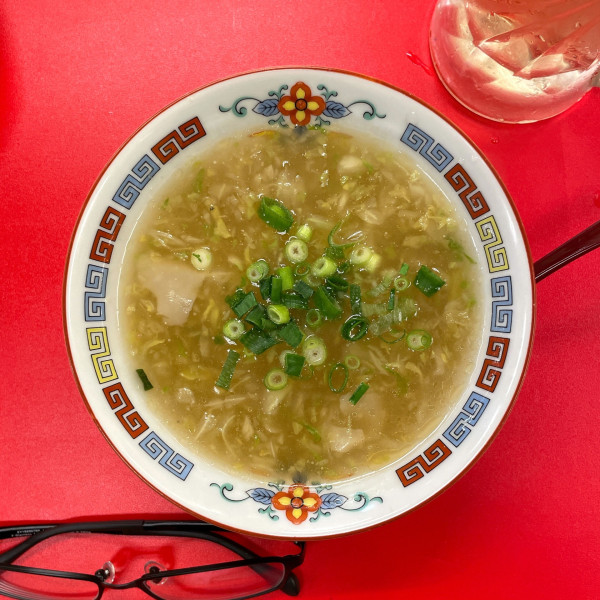 「飲む餃子」@町中華 へそ SL広場前店の写真