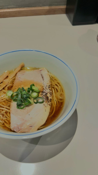 「地鶏醤油ラーメン ミニ」@ロックンスリーの写真