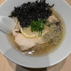 牡蠣塩らぁ麺1300円
