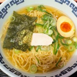 ペー醤油ラーメン600円