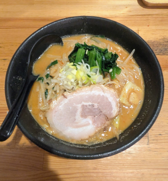 「辛味噌らーめん  1,050円」@ぼっけもんの写真