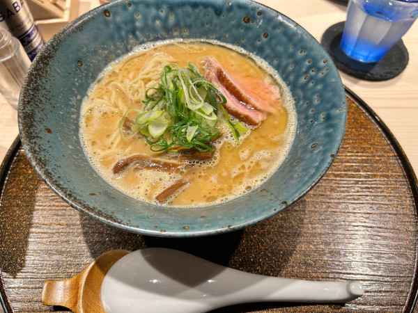 「鴨白湯らぁめん」@東京鴨中華そば店の写真