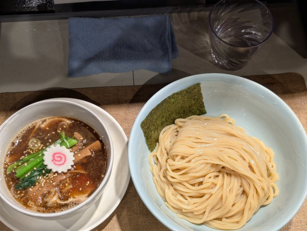 「2周年記念限定武蔵野風肉汁つけ麺」@らぁめん 涼虎の写真