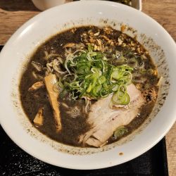 鶏そばブラック　1000円