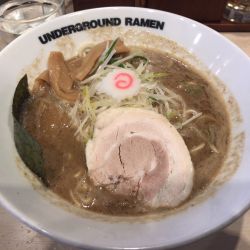 ラーメン 950円