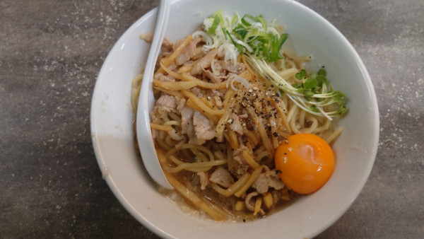 「特製まぜそば ¥830」@中華丸八の写真