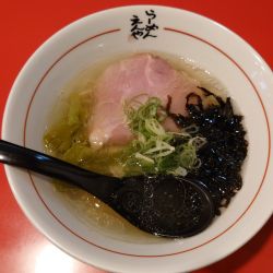 塩らーめん¥850
