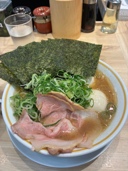 「特製ラーメン（のり）」@七代目 麺家 あくた川の写真